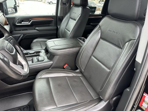 Used 2025 GMC Sierra 2500 Denali w/ Denali Reserve Package AWD/4WD image 19