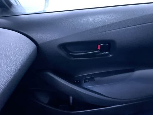 Used 2023 Toyota Corolla LE image 33