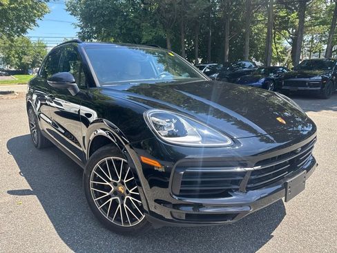 Certified 2023 Porsche Cayenne AWD/4WD image 4