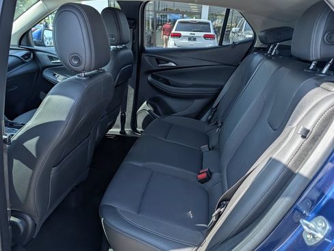 Used 2023 Buick Encore GX Preferred FWD image 27