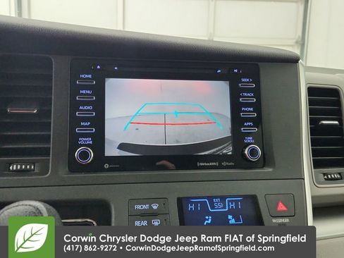 Used 2019 Toyota Sienna LE image 25