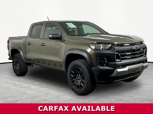 Used 2024 Chevrolet Colorado Trail Boss w/ Advanced Trailering Package AWD/4WD image 3