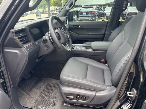 Used 2024 Lexus GX 550 AWD/4WD image 18