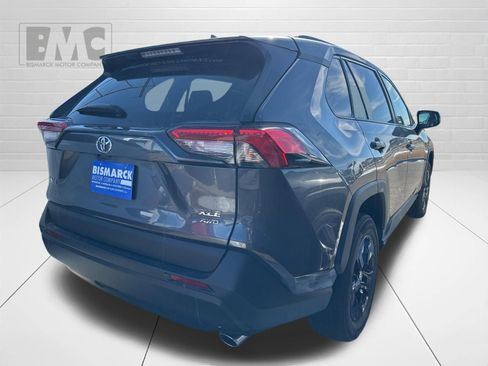 Used 2024 Toyota RAV4 XLE w/ Convenience Package AWD/4WD image 3