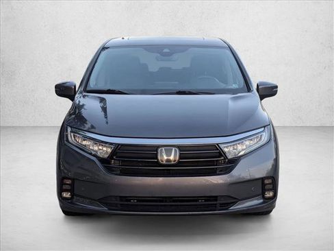 Used 2024 Honda Odyssey Touring image 2