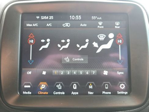 Certified 2022 Jeep Renegade Trailhawk AWD/4WD image 20