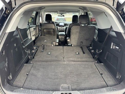 Certified 2021 Ford Explorer XLT w/ Equipment Group 202A image 29