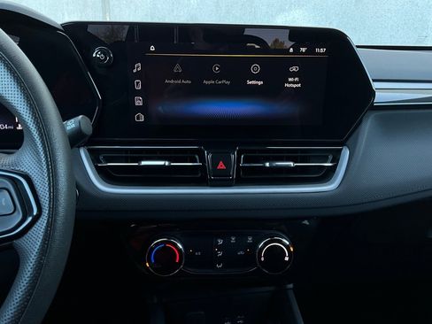 Used 2025 Chevrolet TrailBlazer LT image 23