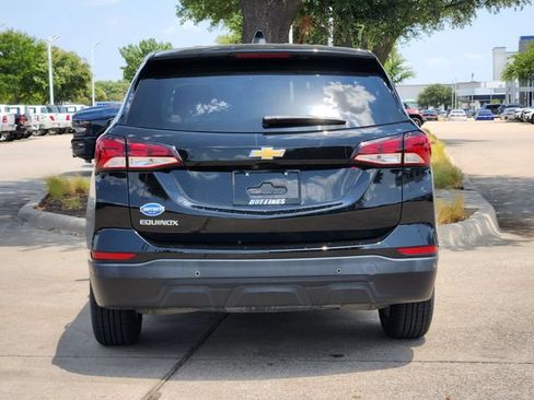 Used 2022 Chevrolet Equinox LS w/ LS Convenience Package FWD image 6