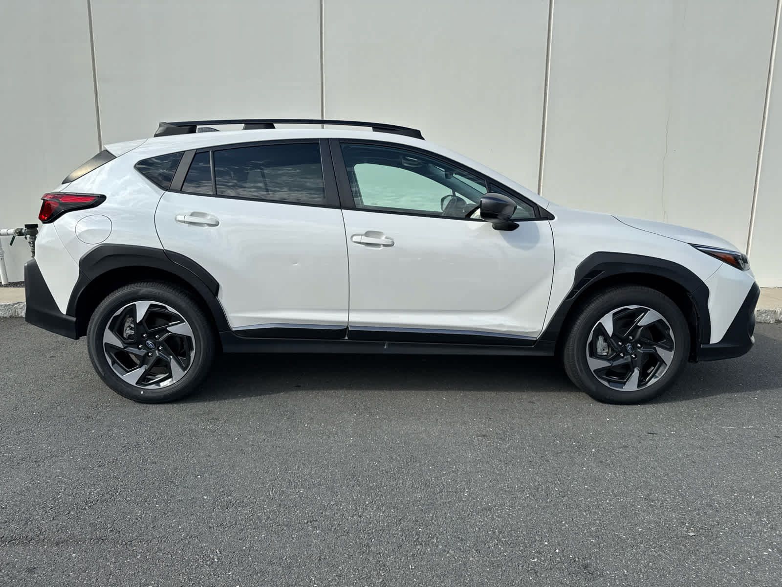 Used 2024 Subaru Crosstrek 2.5i Limited AWD/4WD image 5