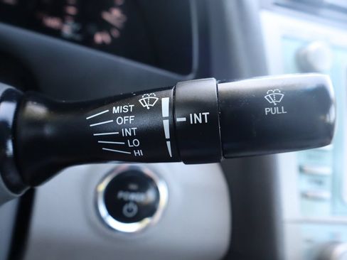 Used 2009 Toyota Camry Hybrid FWD image 32