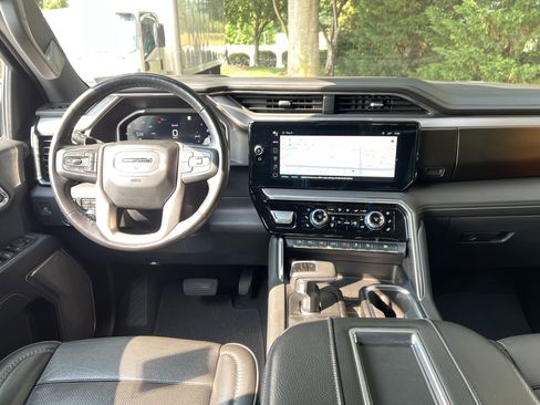 Used 2022 GMC Sierra 1500 Denali image 28