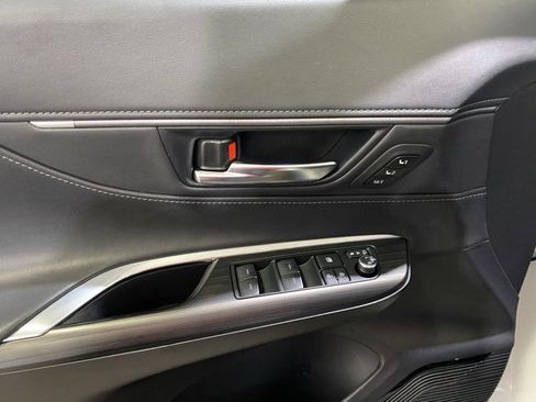 Certified 2024 Toyota Venza Nightshade image 14