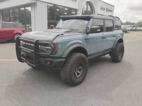 Used 2023 Ford Bronco Badlands AWD/4WD image 3