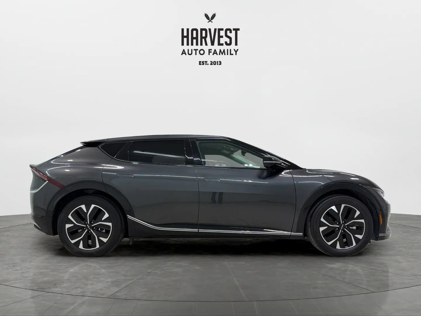 Used 2022 Kia EV6 Wind w/ Wind Technology Package AWD/4WD image 8