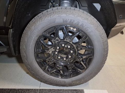 New 2026 GMC Hummer EV SUV image 5