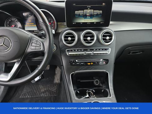 Used 2019 Mercedes-Benz GLC 300 4MATIC w/ Driver Assistance Package image 14
