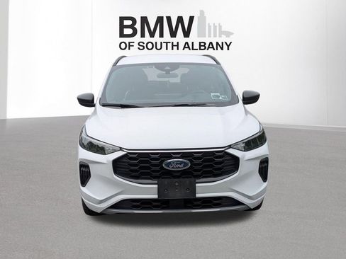 Used 2023 Ford Escape ST-Line w/ Tech Pack #1 AWD/4WD image 9
