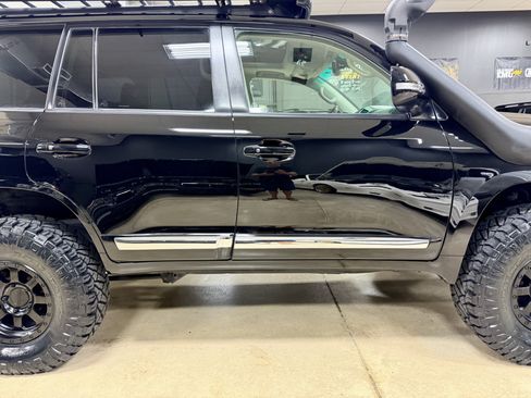 Used 2013 Toyota Land Cruiser AWD/4WD image 15
