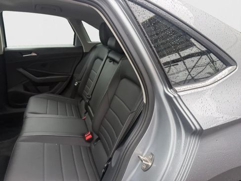 Used 2024 Volkswagen Jetta SE w/ Panoramic Sunroof Package FWD image 18