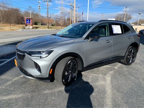 Used 2023 Buick Envision Preferred image 3