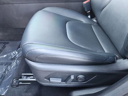 Used 2023 Kia Sportage EX image 31