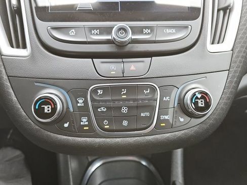 Used 2025 Chevrolet Malibu LT FWD image 31