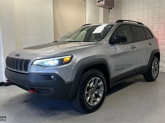Used 2022 Jeep Cherokee Trailhawk image 1