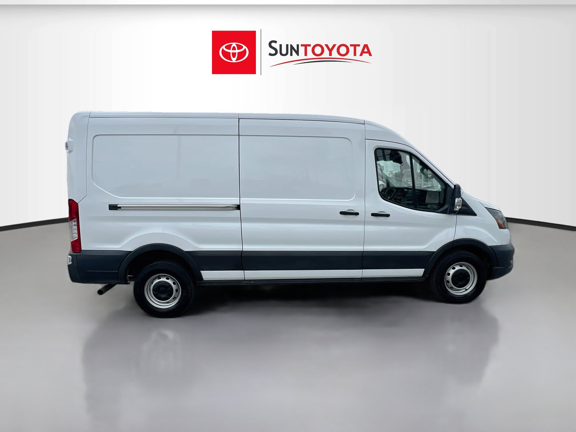 Used 2021 Ford Transit 250 Medium Roof RWD image 2