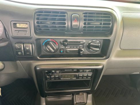 Used 1998 Honda Passport LX image 13