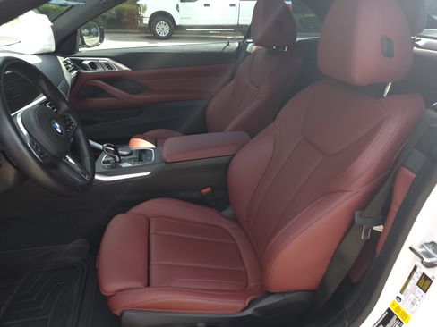 Used 2023 BMW M440i Convertible RWD image 15