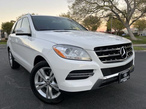 Used 2015 Mercedes-Benz ML 350 2WD w/ Premium 1 Package image 4