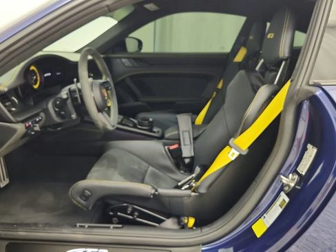 Used 2024 Porsche 911 GT3 RWD image 32
