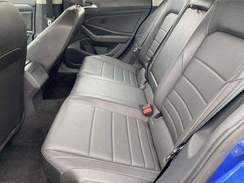 Used 2024 Volkswagen Jetta SE FWD image 12