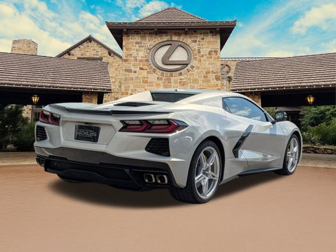 Used 2022 Chevrolet Corvette Stingray Convertible image 3