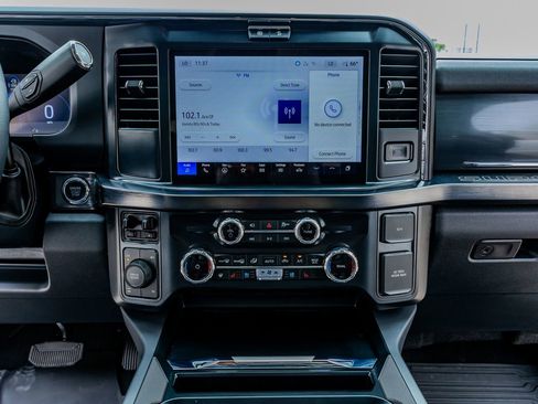 Used 2026 Ford F250 Lariat w/ Black Appearance Package image 25