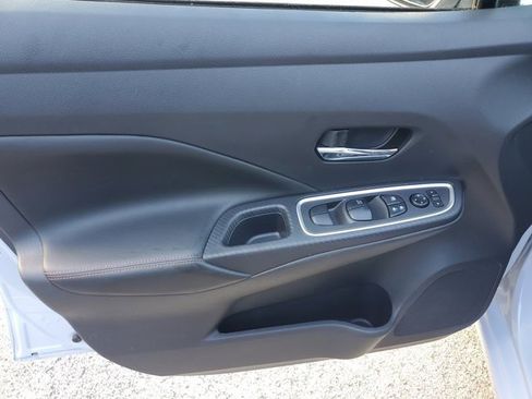 Used 2024 Nissan Versa SR w/ Trunk Package image 22