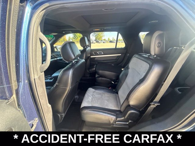 Used 2017 Ford Explorer XLT w/ Equipment Group 202A FWD image 29