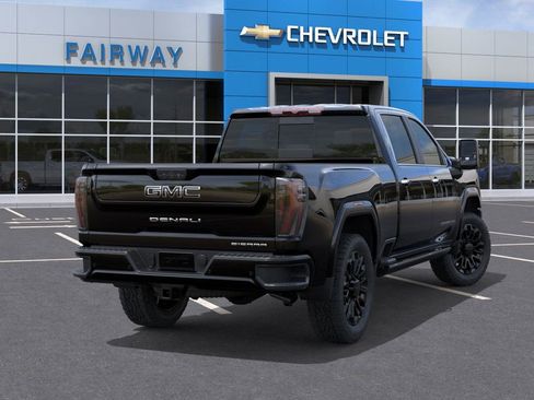 New 2026 GMC Sierra 2500 Denali w/ Denali Reserve Package AWD/4WD image 4