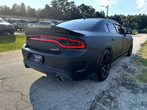 Used 2017 Dodge Charger R/T Scat Pack w/ Dynamics Package image 9