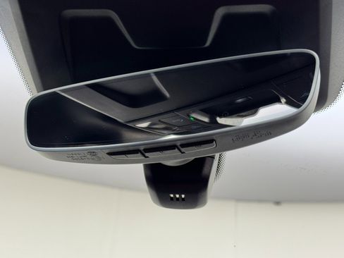 Used 2025 Porsche 911 Carrera image 39