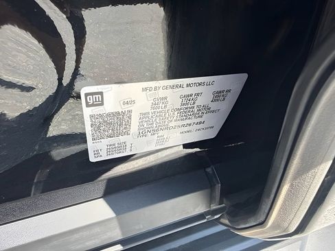 Used 2025 Chevrolet Tahoe LT AWD/4WD image 36