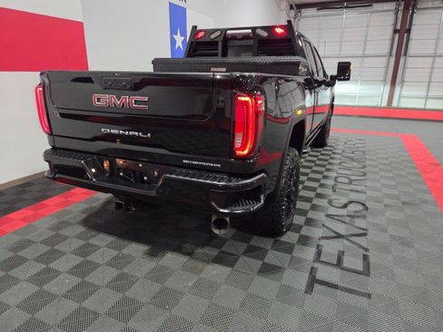 Used 2021 GMC Sierra 2500 Denali w/ Denali Black Diamond Edition image 26