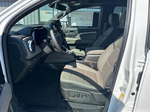 New 2026 Chevrolet Colorado ZR2 w/ Technology Package image 11