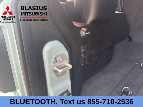Used 2024 Jeep Wrangler Unlimited w/ Convenience Group AWD/4WD image 14