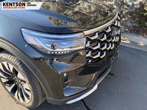 Used 2025 Ford Explorer Platinum w/ LUX Leather Package image 15