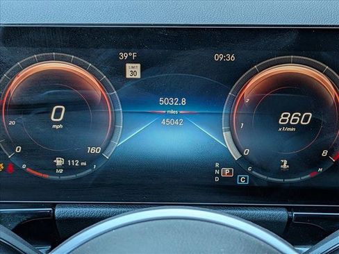 Used 2022 Mercedes-Benz GLA 250 4MATIC image 11