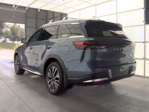Certified 2026 INFINITI QX60 Luxe w/ Cargo Package FWD image 5