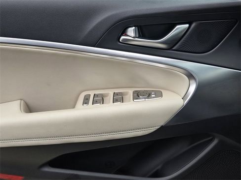 Certified 2026 Genesis G70 2.5T image 31