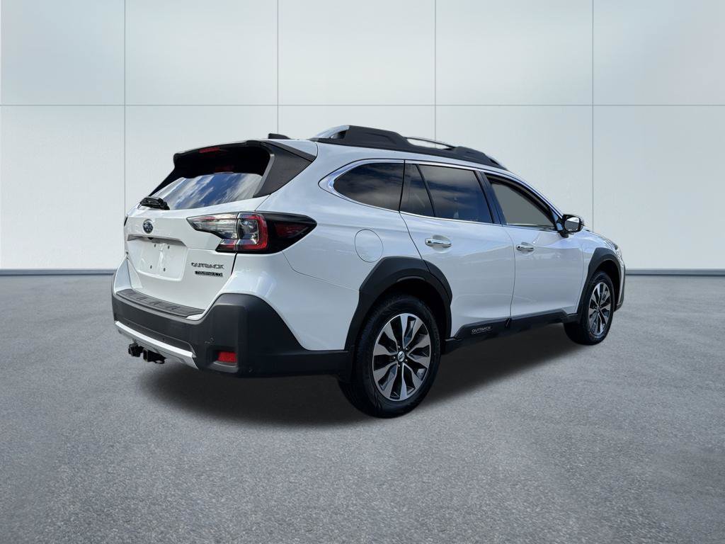 Used 2023 Subaru Outback Touring XT AWD/4WD image 5